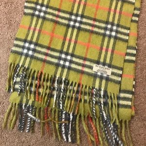 Green Burberry cashmere scarf